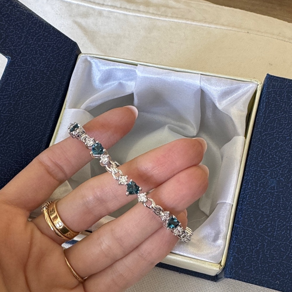 Silver and Green Gemstone Bracelet